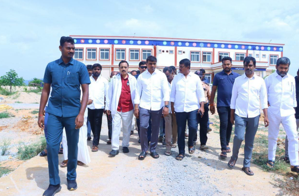 ఆసుపత్రి అభివృద్ధికి ఎంపీ నిధులు